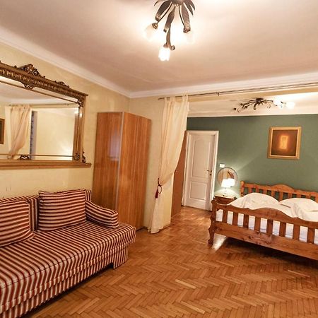 Dream House Brasov Hotel Luaran gambar